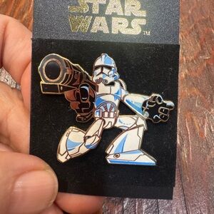 DISNEY Pin Star Wars Stormtrooper - VINTAGE and RARE Circa 2005